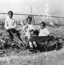 Alva, Dolores and Irma Bell